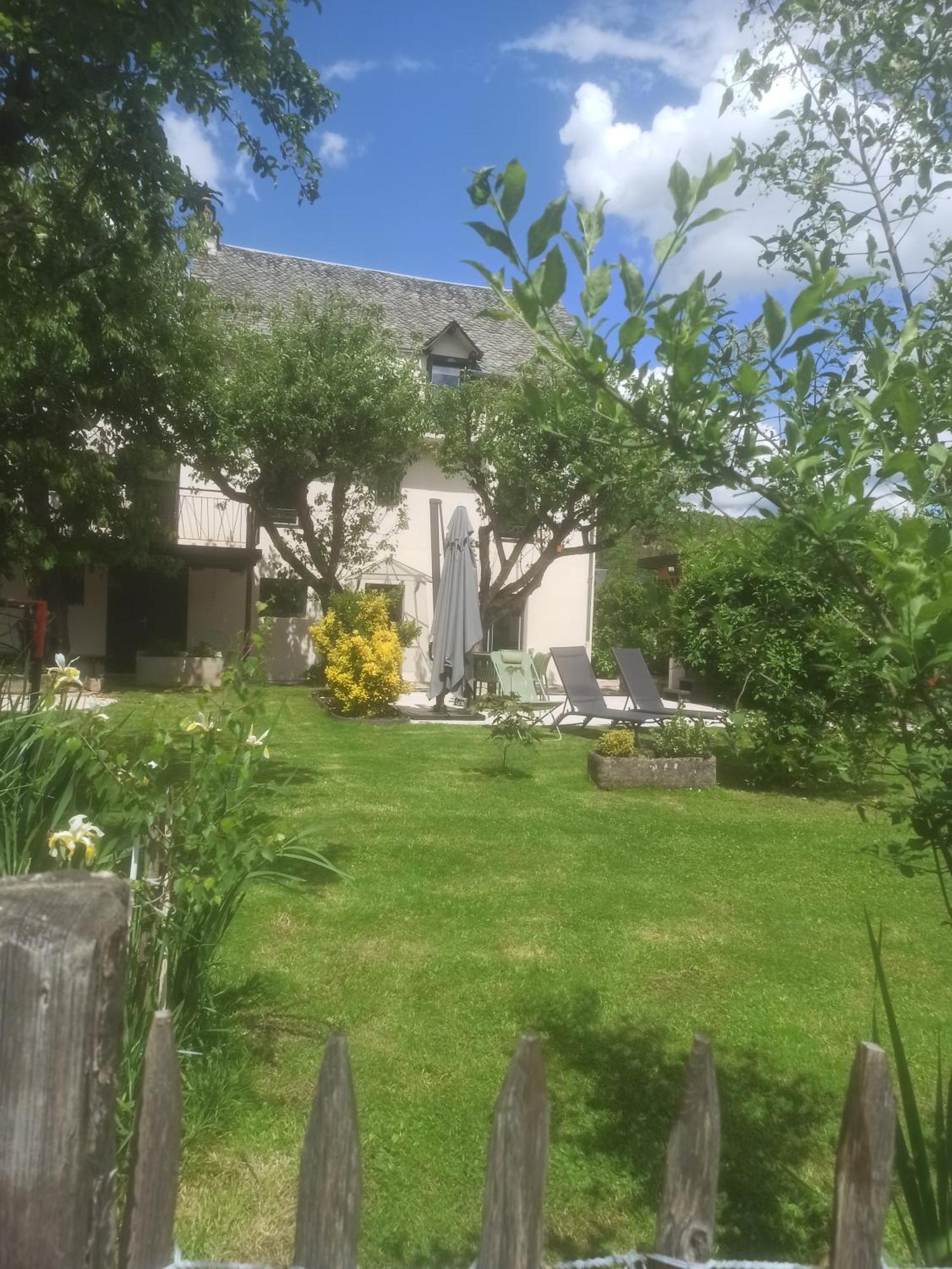 Villa Gite Le Recoules Espalion Exterior foto