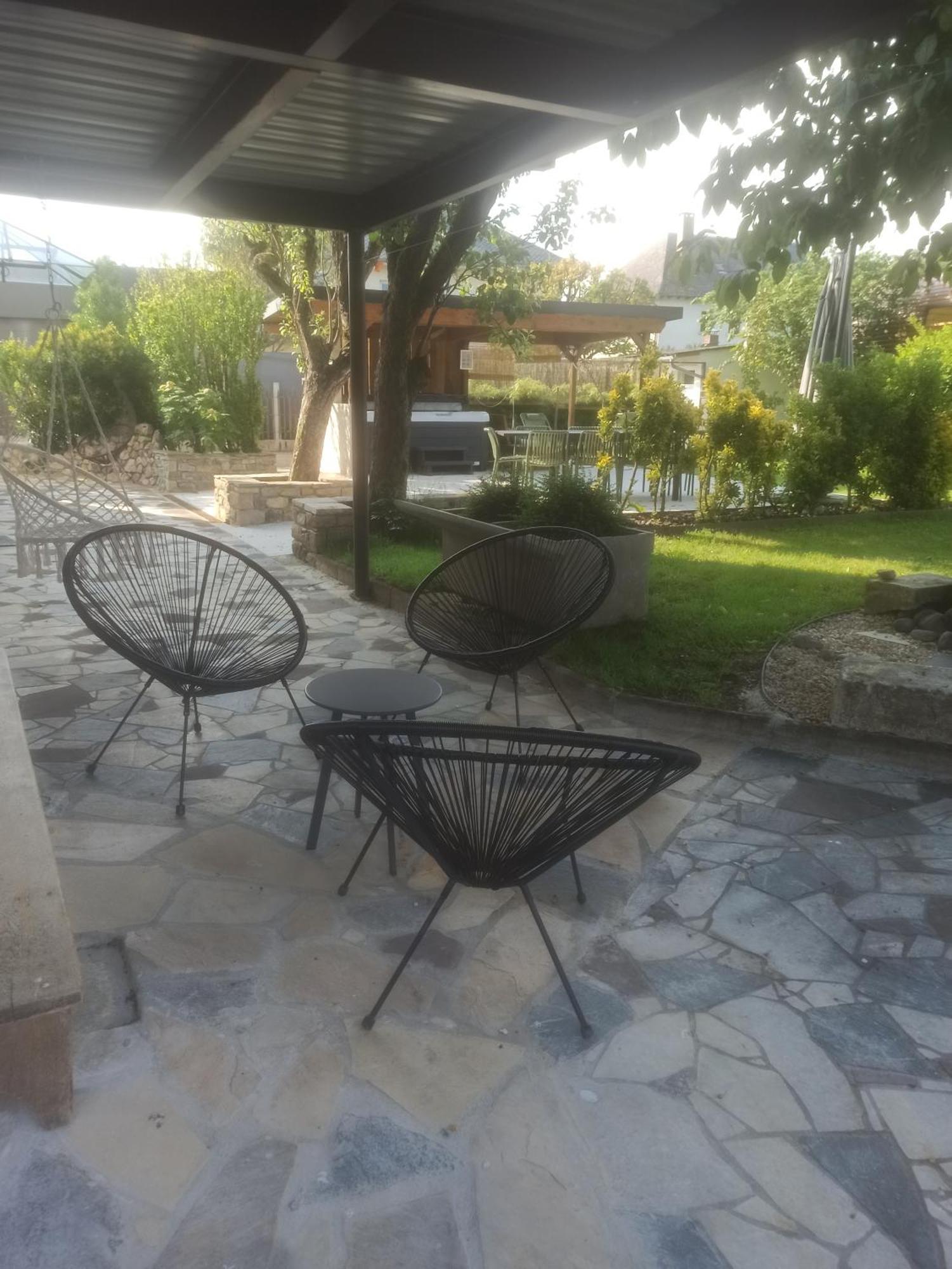 Villa Gite Le Recoules Espalion Exterior foto