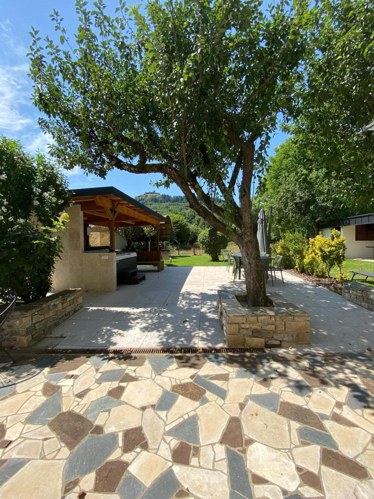 Villa Gite Le Recoules Espalion Exterior foto